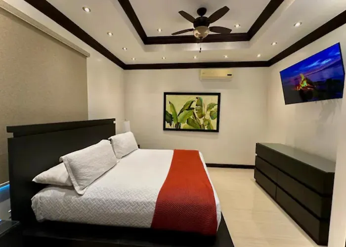 Lodge Furnished In Jamaica *