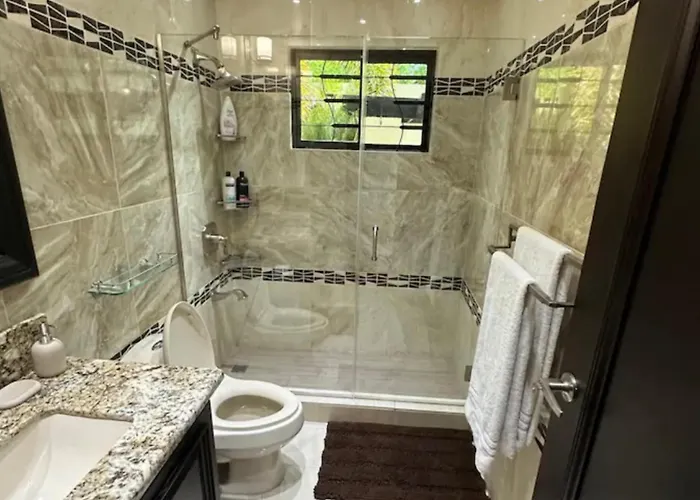 Furnished In Jamaica Lodge *